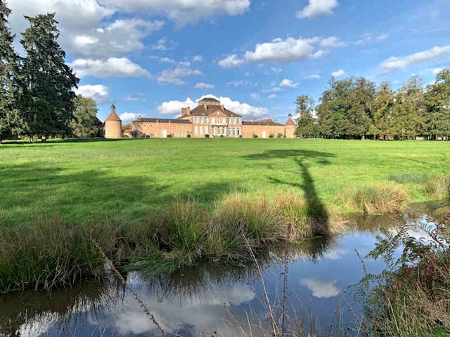 achat vente Château Classique a vendre classé Monument Historique , dépendances Nord Allier , 2h30 Paris ALLIER AUVERGNE